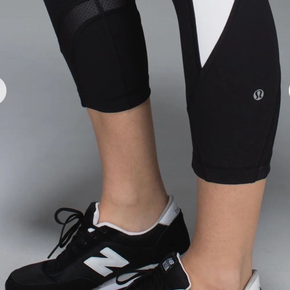 Lululemon Run Inspire Crop II Reflective legging Size 4